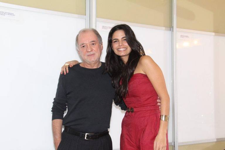 Emanuelle entrevista Marcílio Moraes