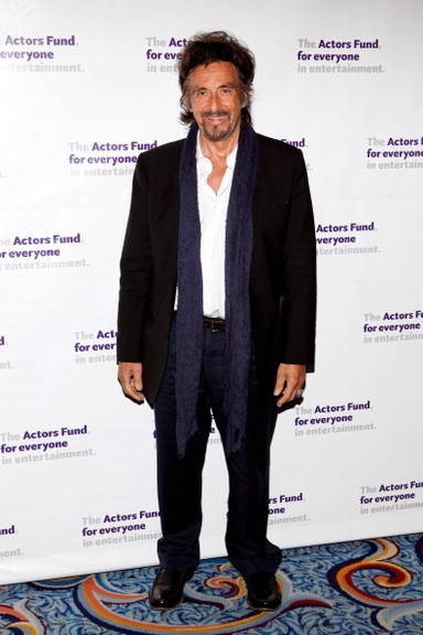 Al Pacino estiloso em jantar de gala