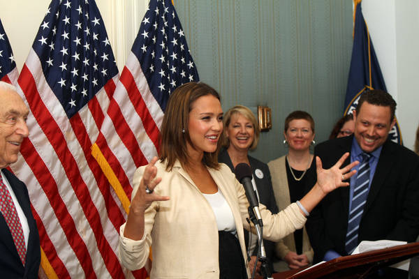 A moda gestante de Jessica Alba