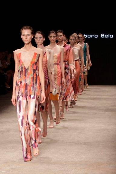 Fashion Business: desfile Barbara Bela