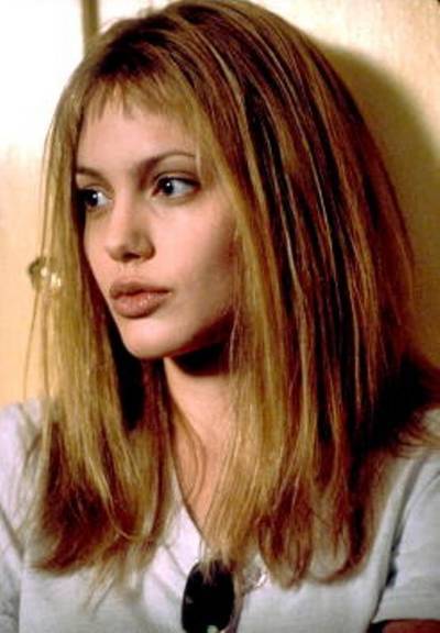 Jolie faz 36 anos; veja fotos da carreira