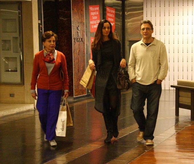 Herson Capri passeia com Beatriz Segall