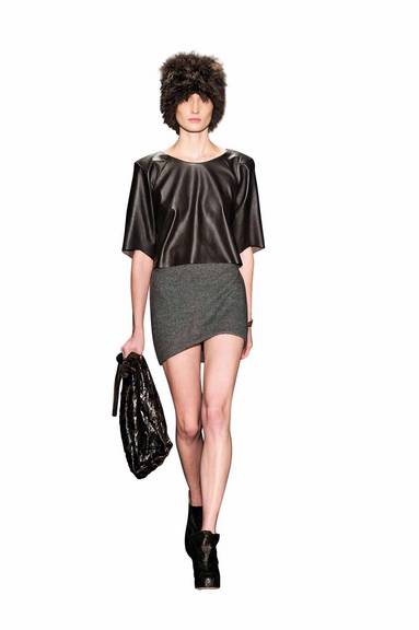 Desfile OSKLEN 11 3083-7977 [osklen.com]