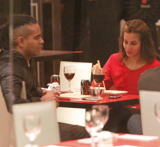 FOTO: Tania Khalill e Jairzinho em jantar