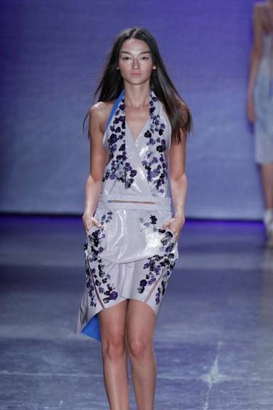 SPFW começa com grandes tops e polêmica