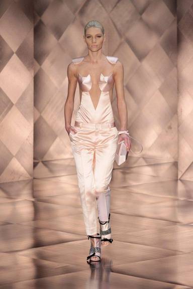 Aline Weber nas passarelas do SPFW