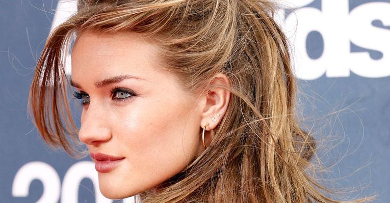 Rosie Huntington sente falta de Londres