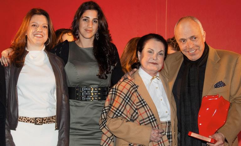 Reverência a famosos em noite vip