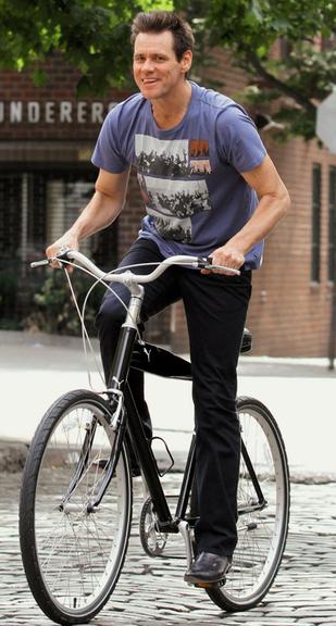 Pedaladas de Jim Carrey em Nova York