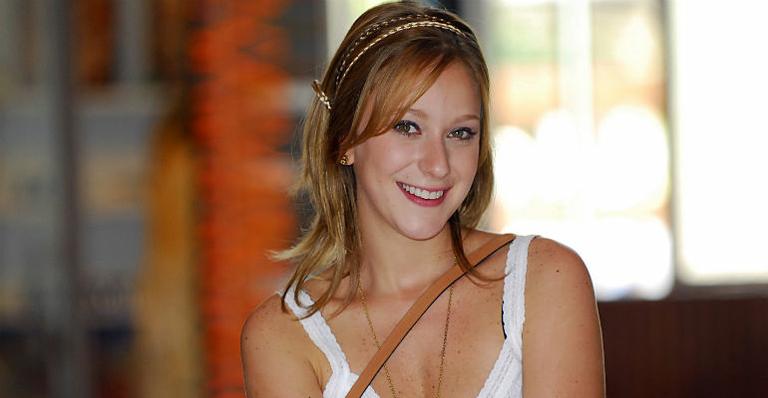 Carol Abras no elenco de ‘Morde & Assopra’