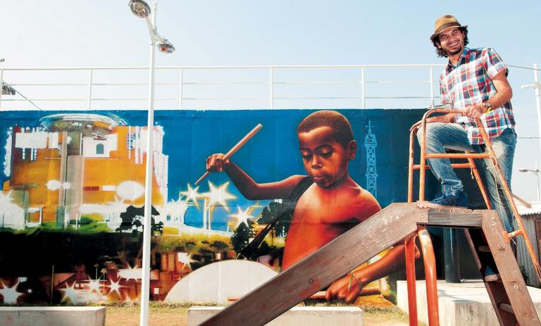 Arte de Eduardo Kobra enfeita comunidade do Rio