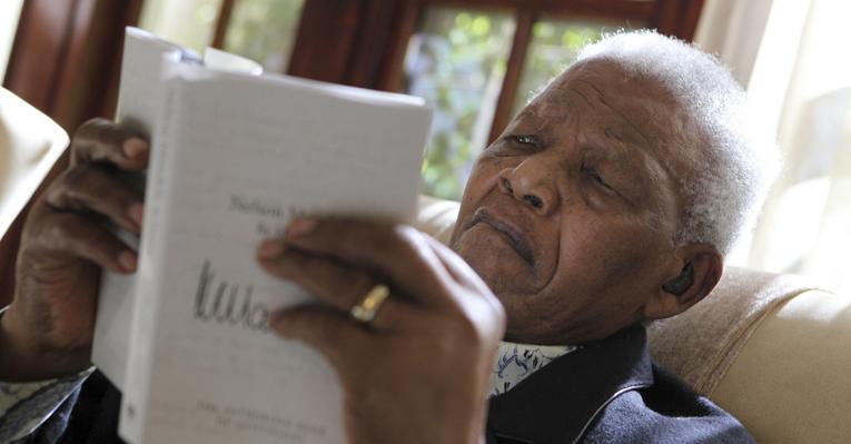 Reflexões de Mandela são imortalizadas em livro