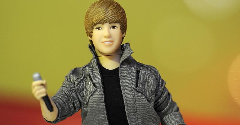 Justin Bieber recebe versão em boneco