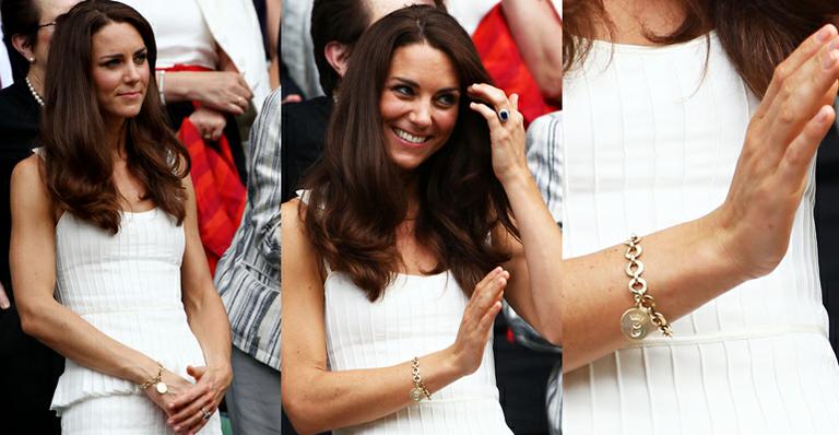 Catherine ganha joia de Camila Parker