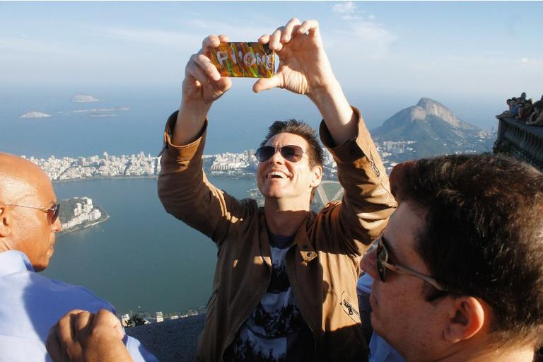 Jim Carrey se encanta com beleza do Rio
