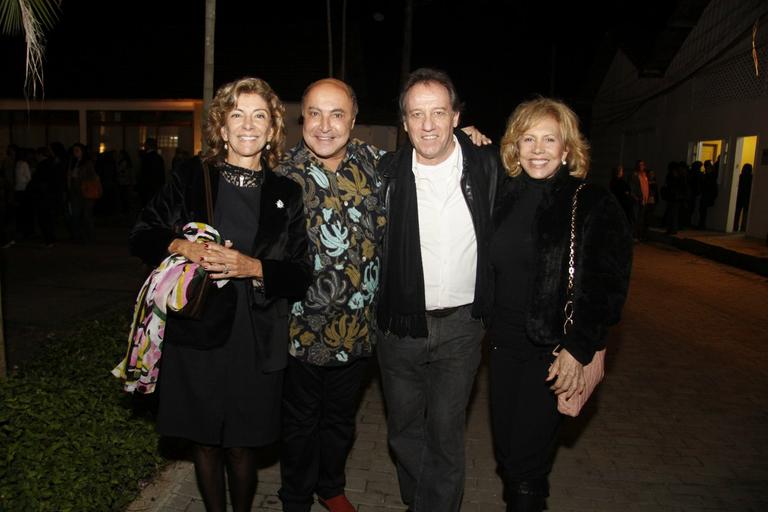 Marília Pêra e Arlete Salles curtem espetáculo de dança