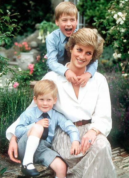 Diana com William e Harry / foto: Reprodução