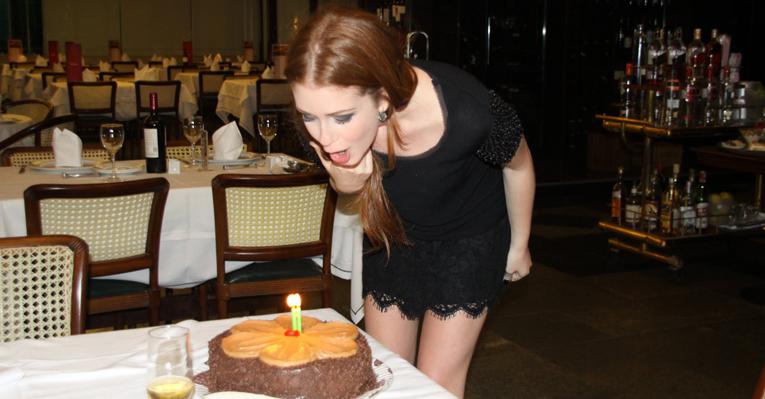 Marina Ruy Barbosa comemora seus 16 anos
