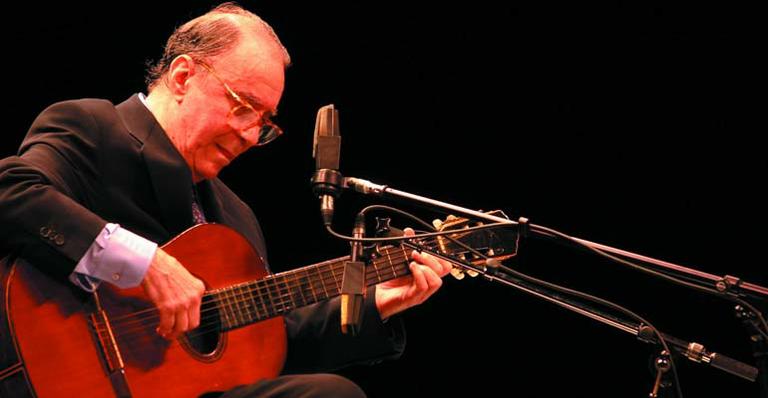João Gilberto celebra 80 anos com shows