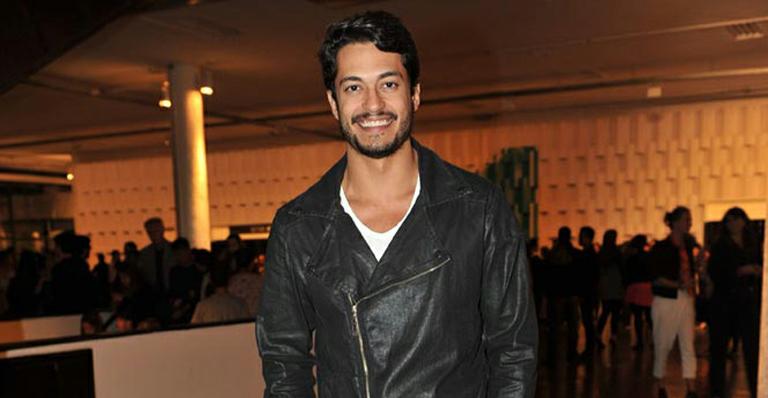 Raphael Viana: ‘A dança me deixa leve’