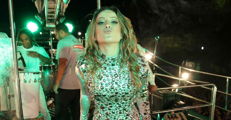 Look ousado de Claudia Leitte em SP