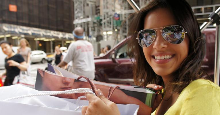 Em NY, Mariana Rios vai dar dicas de moda