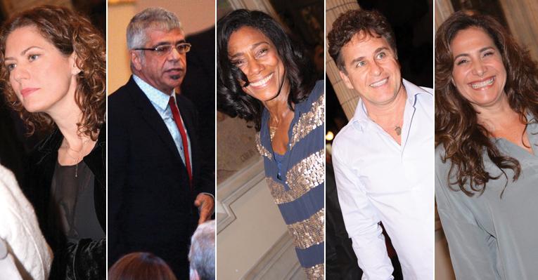 Estrelas assistem ao show de Erasmo
