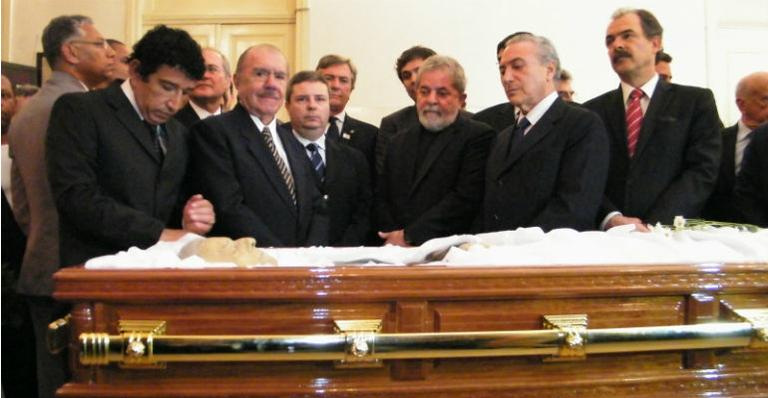 Políticos dão adeus a Itamar Franco