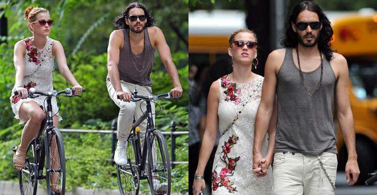 A ruiva Katy Perry passeia com o marido