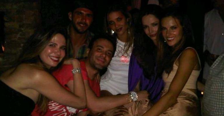 Ambrosio vai a festa com Luciana Gimenez