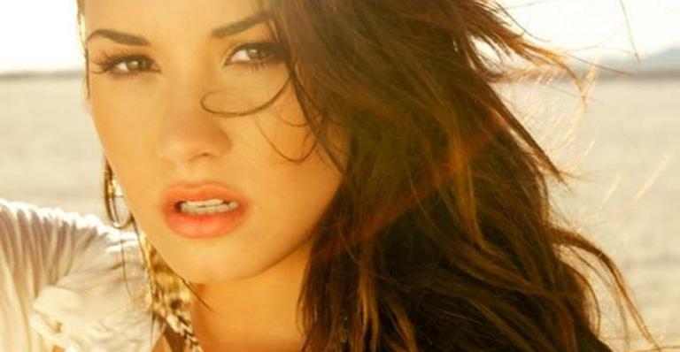 Demi Lovato publica foto de novo single