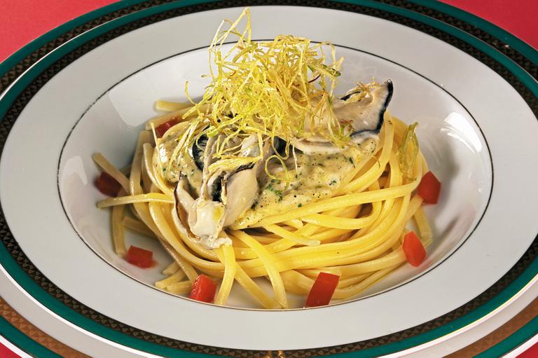Cozinha Rápida: Linguini ao molho alho-poró e limão