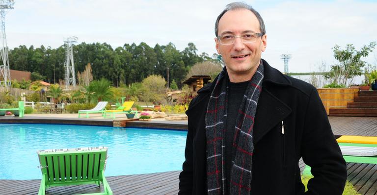 Na 4ª edição de ‘A Fazenda’ Britto Jr. diz: ‘Achei o tom certo de apresentação’