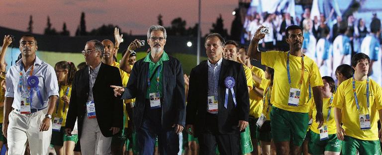 Romário e Zico pela inclusão