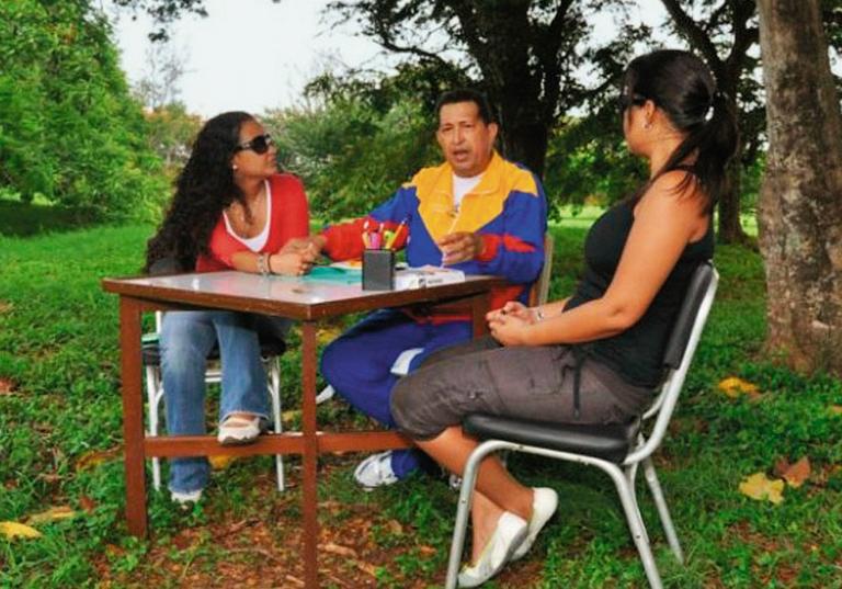 Chávez com filhas