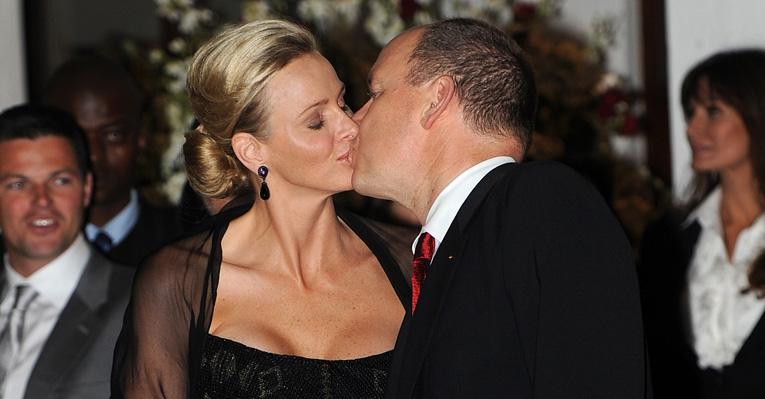 Charlene e Albert em lua de mel na África