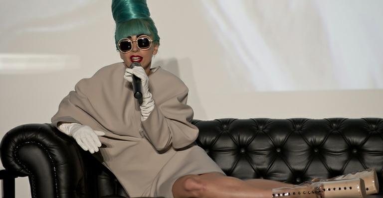Lady Gaga vive entre o real e a fantasia