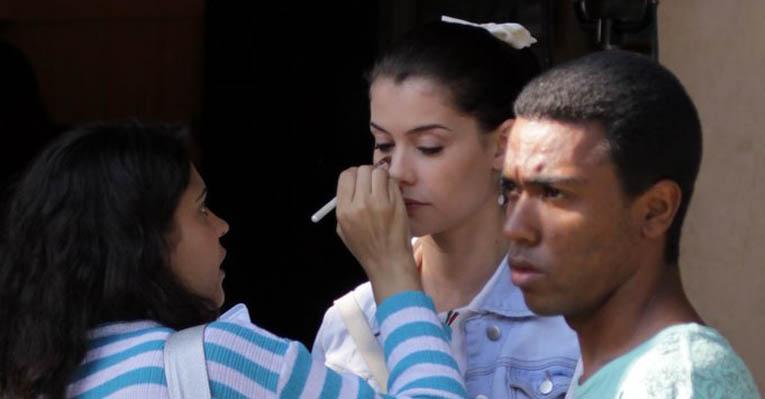 Alinne Moraes nos bastidores de ‘O Astro’
