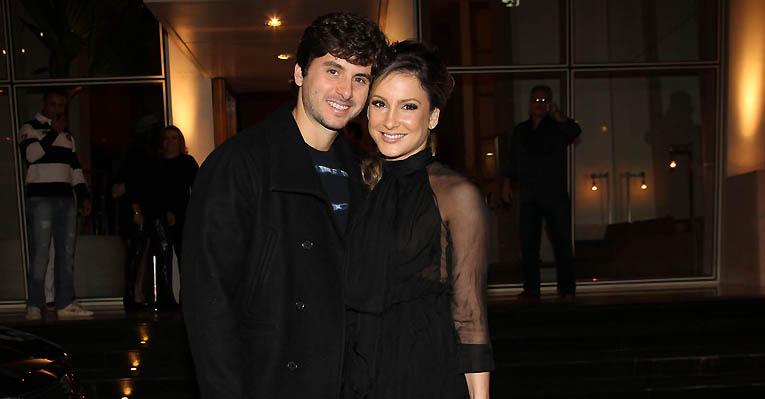 Claudia Leitte: jantar em família em SP