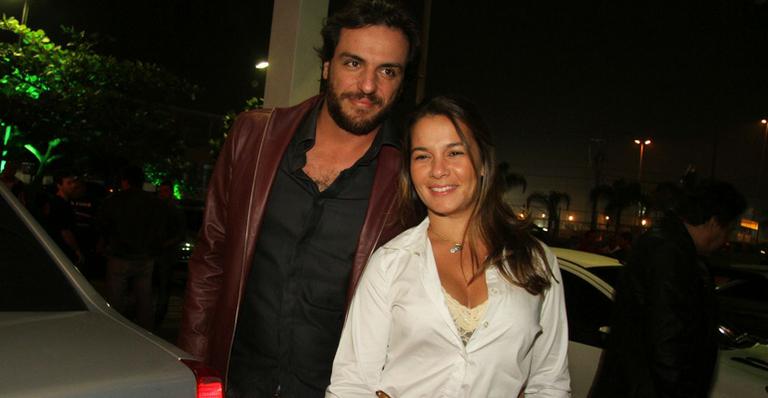 O Astro: elenco reunido para 1º capítulo