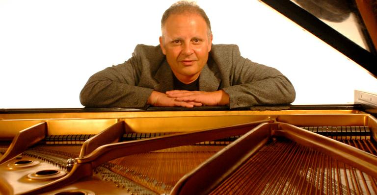 Guilherme Arantes: 35 anos de carreira