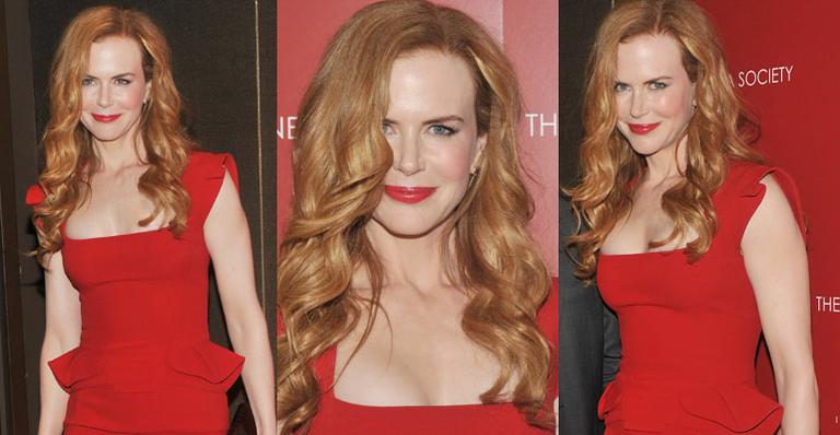 Dama de vermelho: Nicole brilha em NY