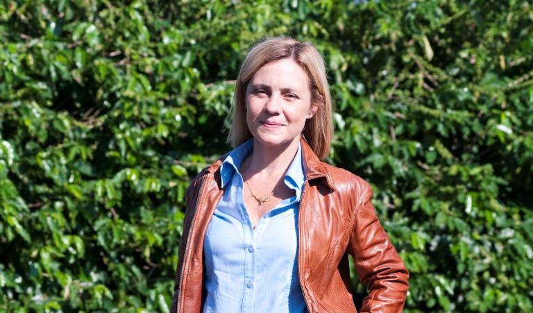 Esteves apoia campanha pelas mulheres
