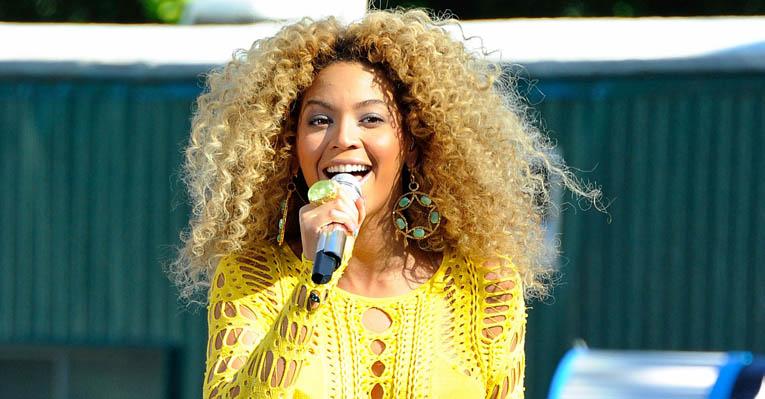 Pai de Beyoncé critica novo disco da filha