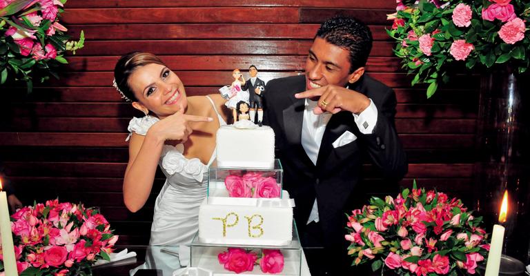Paulinho diz sim à bela Bárbara