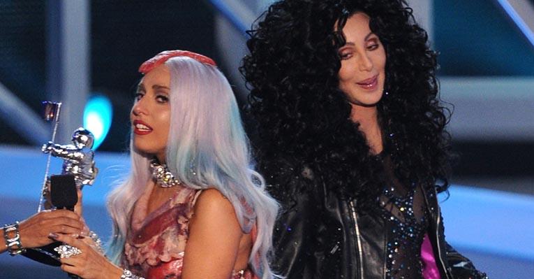 Lady Gaga fará dueto com Cher