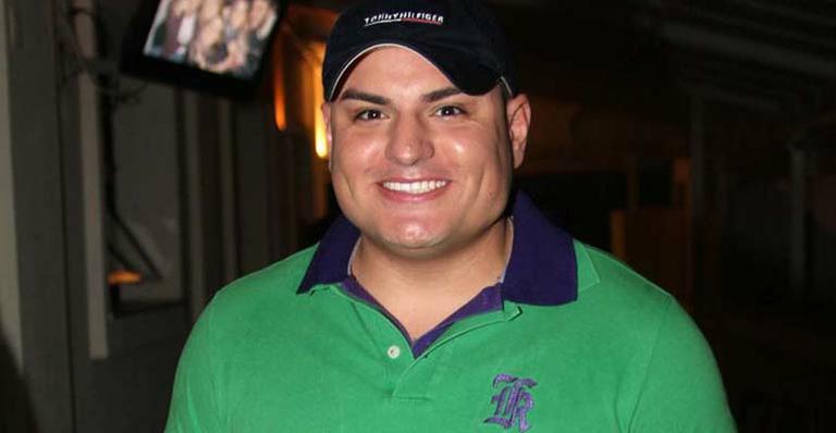 Nasce Arthur, 1º filho de Carlinhos Silva