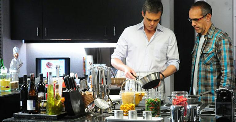Dalton faz aulas de culinária para TV