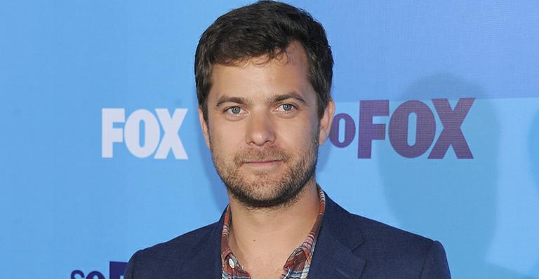 Joshua Jackson é hospitalizado nos EUA
