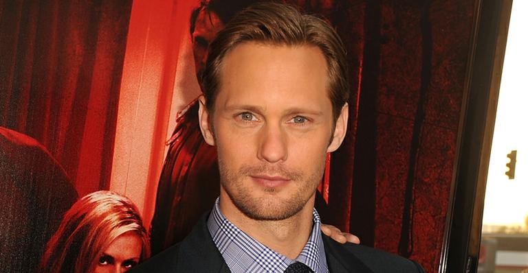 Alexander Skarsgard está solteiro